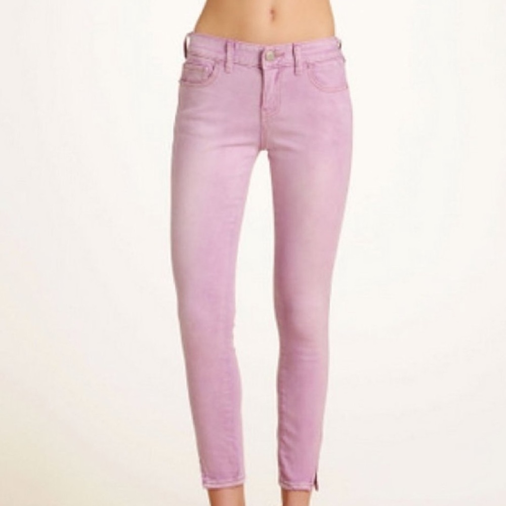 3/$30 bundle 🎉 Free People Lilac Skinny Jeans size 26